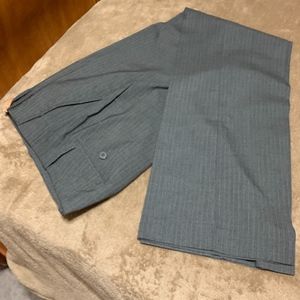 GREY PIN STRIPE NEW YORK & CO TROUSERS SIZE 2 TALL